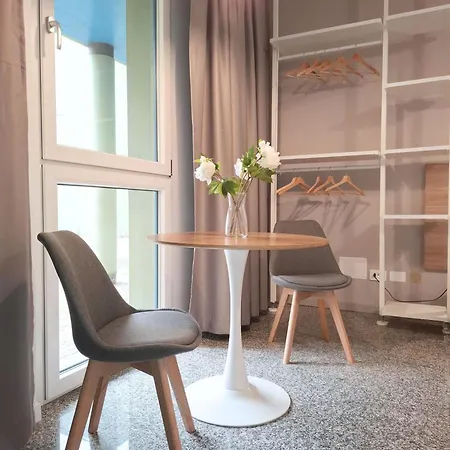 Eva Urban Centro レッコ